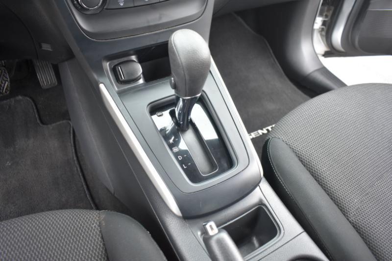 Nissan Sentra S CVT 2019