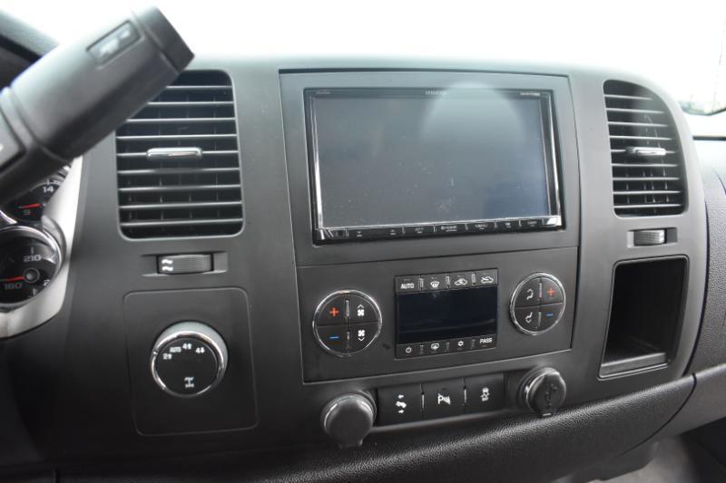 GMC Sierra 1500 4WD Ext Cab 143.5" SLE 2013