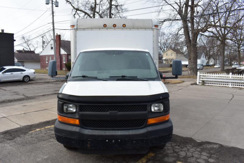 Chevrolet Express Commercial Cutaway 139" WB C6Y SRW 2007