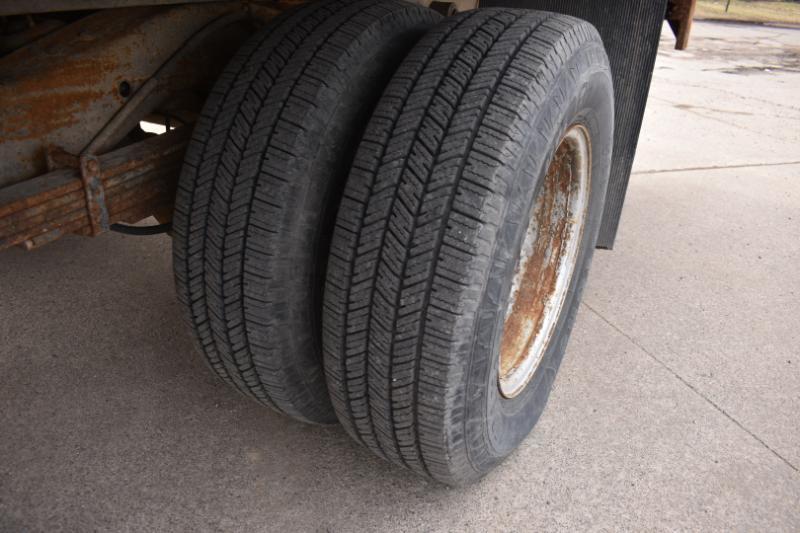 Chevrolet Express Commercial Cutaway 139" WB C6Y SRW 2007