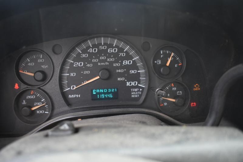 Chevrolet Express Commercial Cutaway 139" WB C6Y SRW 2007