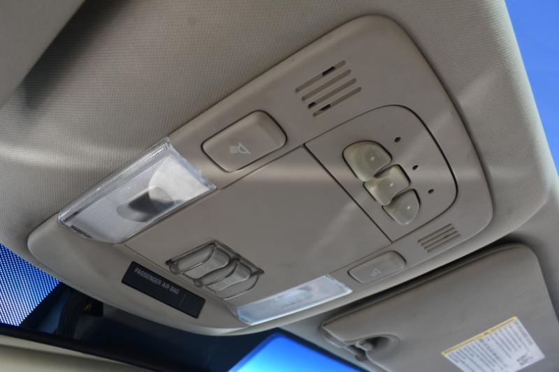 Cadillac DTS 4dr Sdn Premium Collection 2011