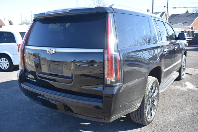 Cadillac Escalade ESV 4WD 4dr Luxury 2019