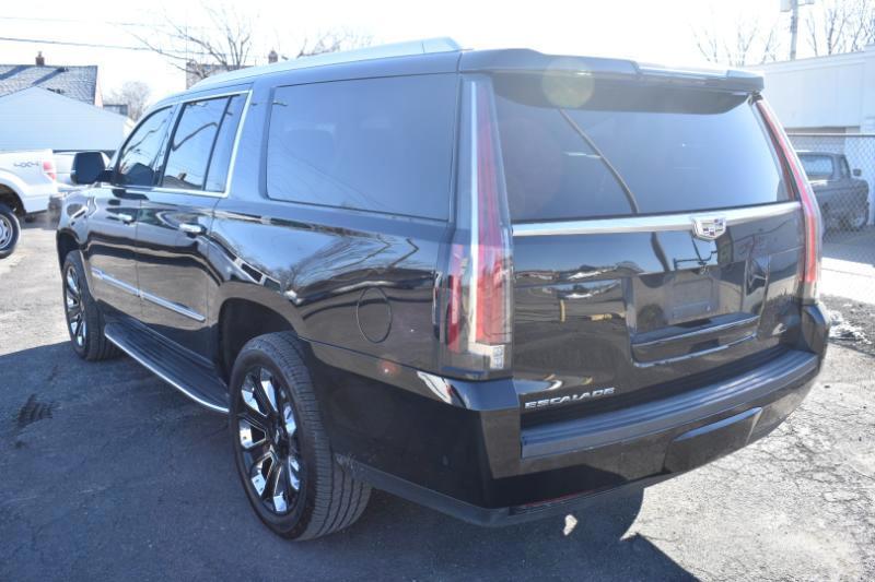 Cadillac Escalade ESV 4WD 4dr Luxury 2019