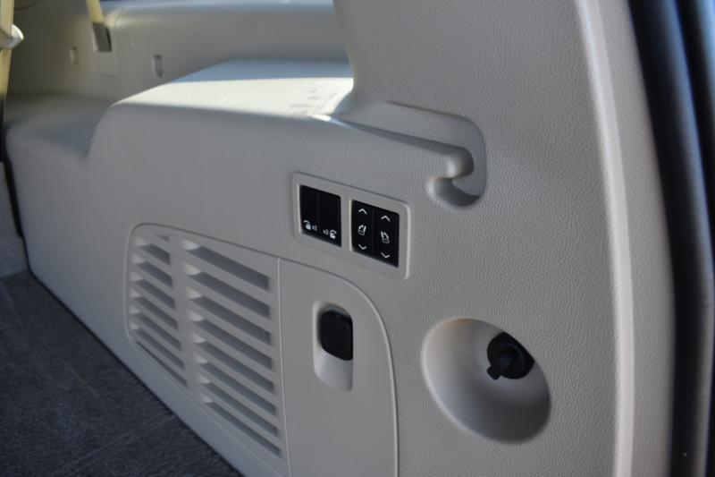 Cadillac Escalade ESV 4WD 4dr Luxury 2019