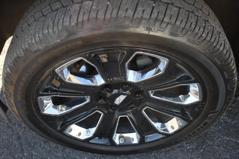 Cadillac Escalade ESV 4WD 4dr Luxury 2019