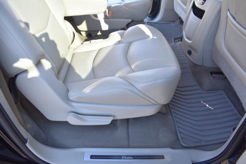 Cadillac Escalade ESV 4WD 4dr Luxury 2019