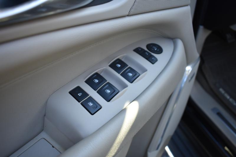 Cadillac Escalade ESV 4WD 4dr Luxury 2019