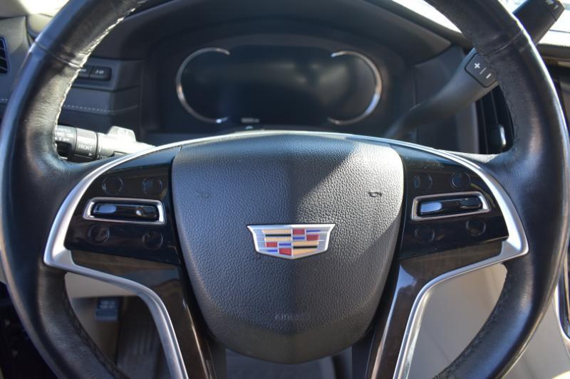 Cadillac Escalade ESV 4WD 4dr Luxury 2019