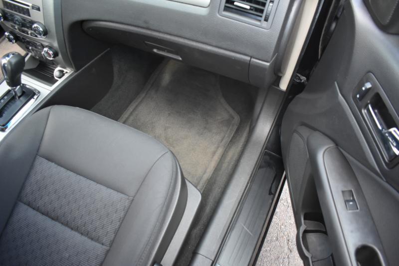 Ford Fusion 4dr Sdn SE FWD 2012