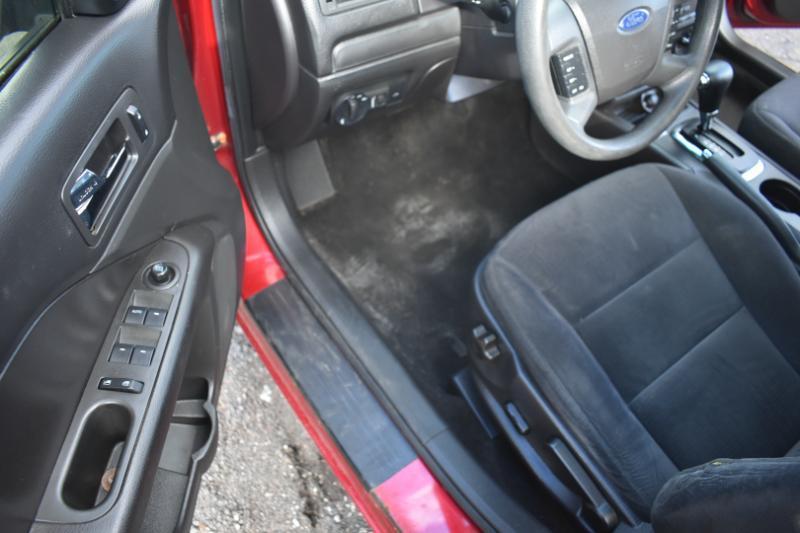 Ford Fusion 4dr Sdn I4 SE FWD 2009