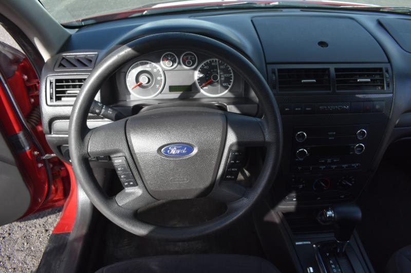 Ford Fusion 4dr Sdn I4 SE FWD 2009