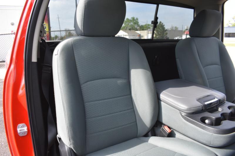 RAM 1500 4WD Reg Cab 140.5" Tradesman 2014