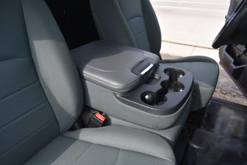 RAM 1500 4WD Reg Cab 140.5" Tradesman 2014