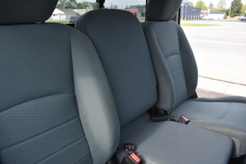 RAM 1500 4WD Reg Cab 140.5" Tradesman 2014