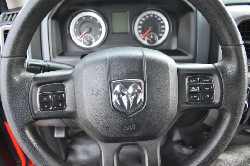 RAM 1500 4WD Reg Cab 140.5" Tradesman 2014