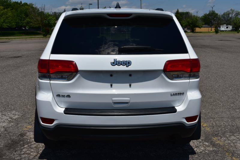 Jeep Grand Cherokee 4WD 4dr Laredo 2015