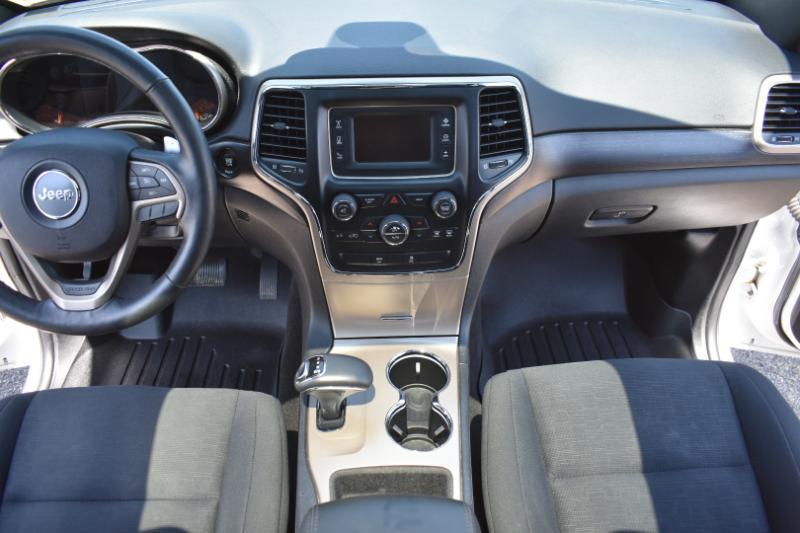 Jeep Grand Cherokee 4WD 4dr Laredo 2015