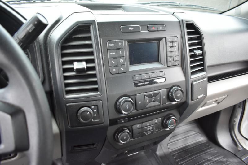 Ford F-150 Lariat 4WD SuperCab 8' Box 2018
