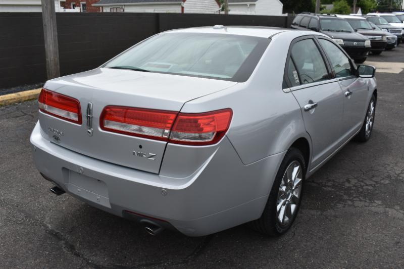 Lincoln MKZ 4dr Sdn FWD 2010