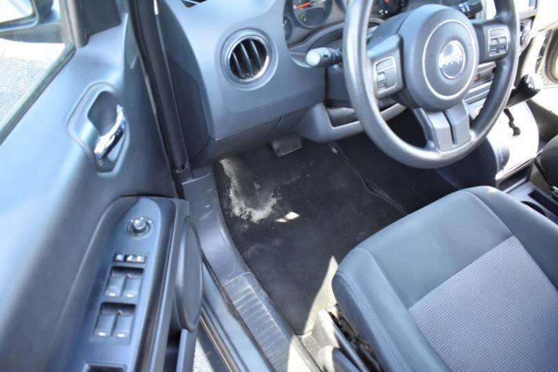 Jeep Compass FWD 4dr Sport 2012