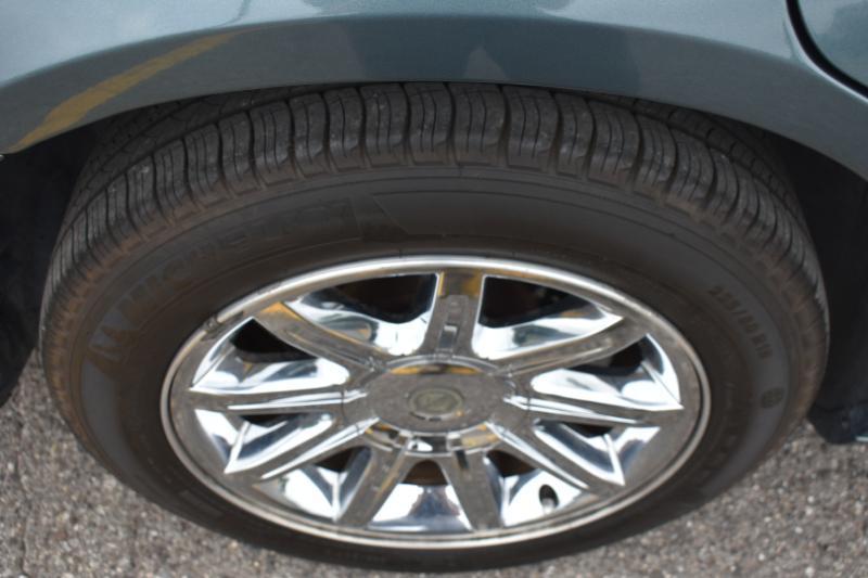 Chrysler 300 300C Platinum RWD 2005