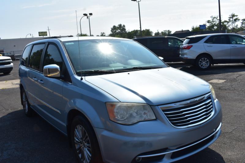 Chrysler Town & Country 4dr Wgn Touring-L 2013