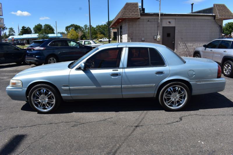 Mercury Grand Marquis 4dr Sdn LS 2010