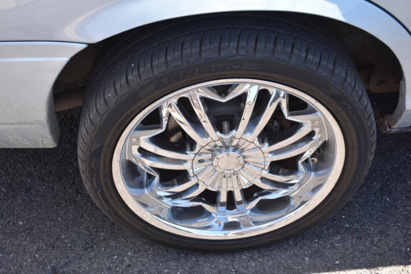 Mercury Grand Marquis 4dr Sdn LS 2010