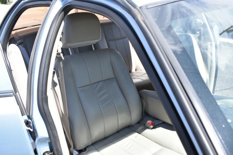 Mercury Grand Marquis 4dr Sdn LS 2010