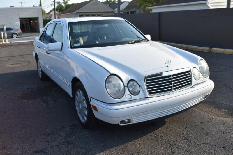 Mercedes-Benz E-Class 4dr Sdn 3.2L 1999