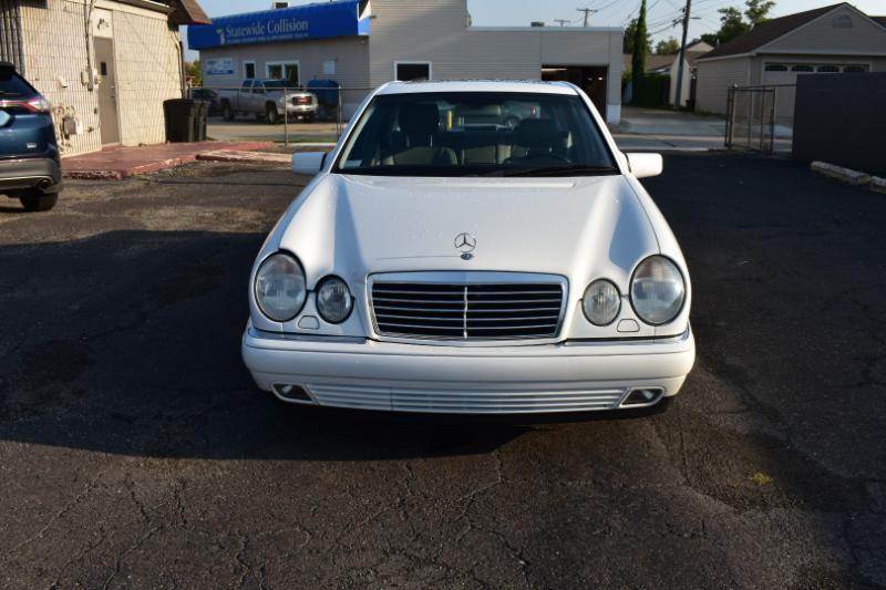 Mercedes-Benz E-Class 4dr Sdn 3.2L 1999