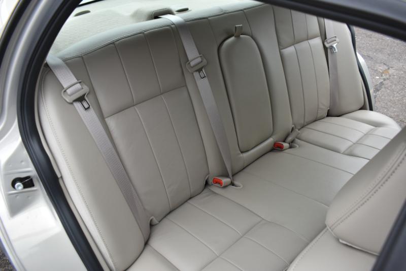 Mercury Grand Marquis 4dr Sdn LS 2010