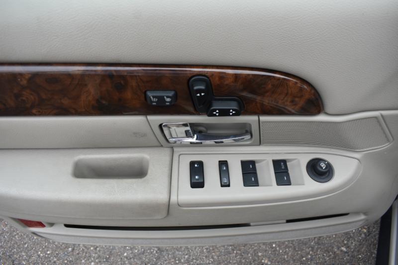 Mercury Grand Marquis 4dr Sdn LS 2010