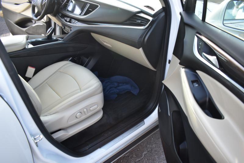 Buick Enclave AWD 4dr Essence 2020