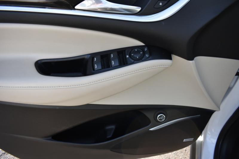 Buick Enclave AWD 4dr Essence 2020