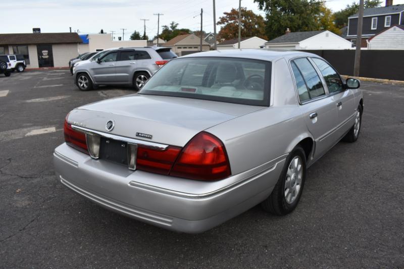 Mercury Grand Marquis 4dr Sdn LS Premium 2004