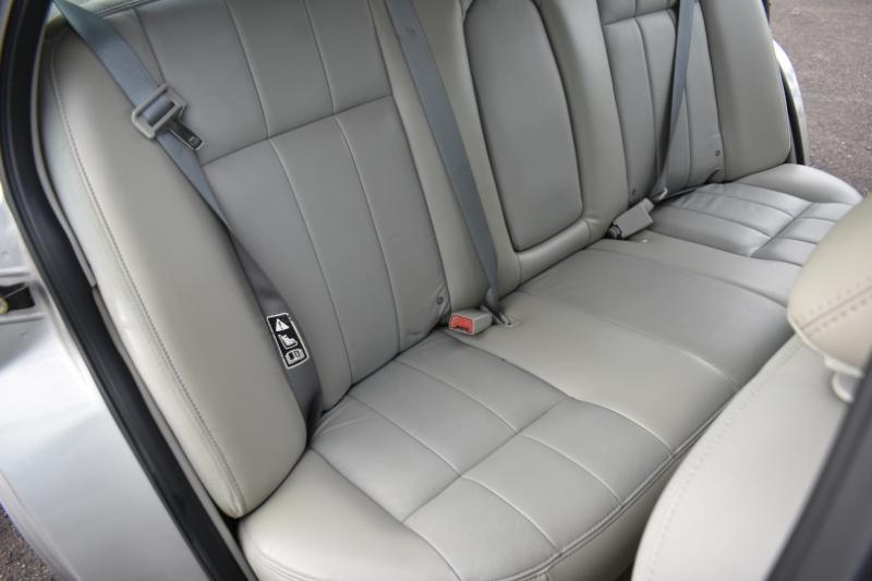 Mercury Grand Marquis 4dr Sdn LS Premium 2004