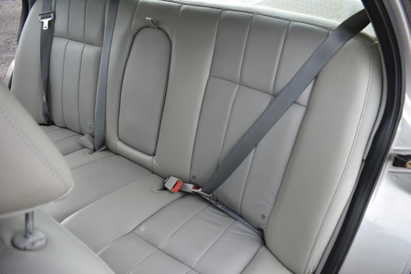 Mercury Grand Marquis 4dr Sdn LS Premium 2004