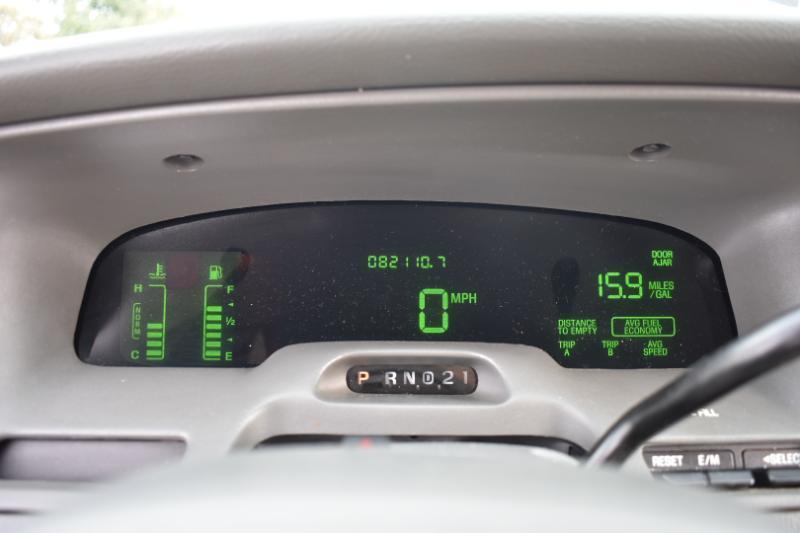 Mercury Grand Marquis 4dr Sdn LS Premium 2004