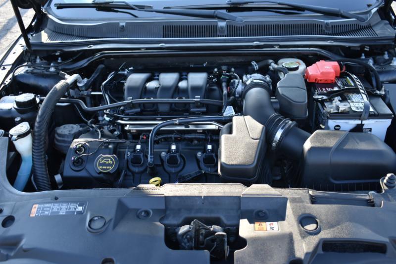 Ford Taurus 4dr Sdn SEL FWD 2016