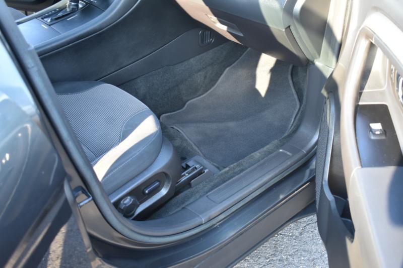 Ford Taurus 4dr Sdn SEL FWD 2016