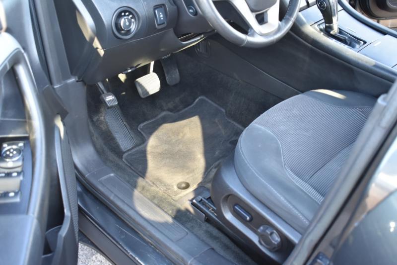 Ford Taurus 4dr Sdn SEL FWD 2016