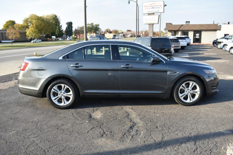 Ford Taurus 4dr Sdn SEL FWD 2016
