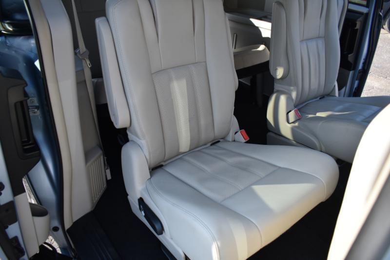 Chrysler Town & Country 4dr Wgn Touring-L Anniversary Edition 2016