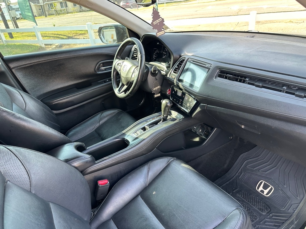 Honda HR-V EX-L w/Navigation CVT 2016 Honda HR-V EX-L w/Navigation CVT 2016