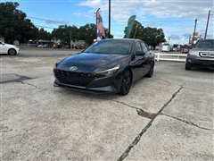 2022 Hyundai Elantra 