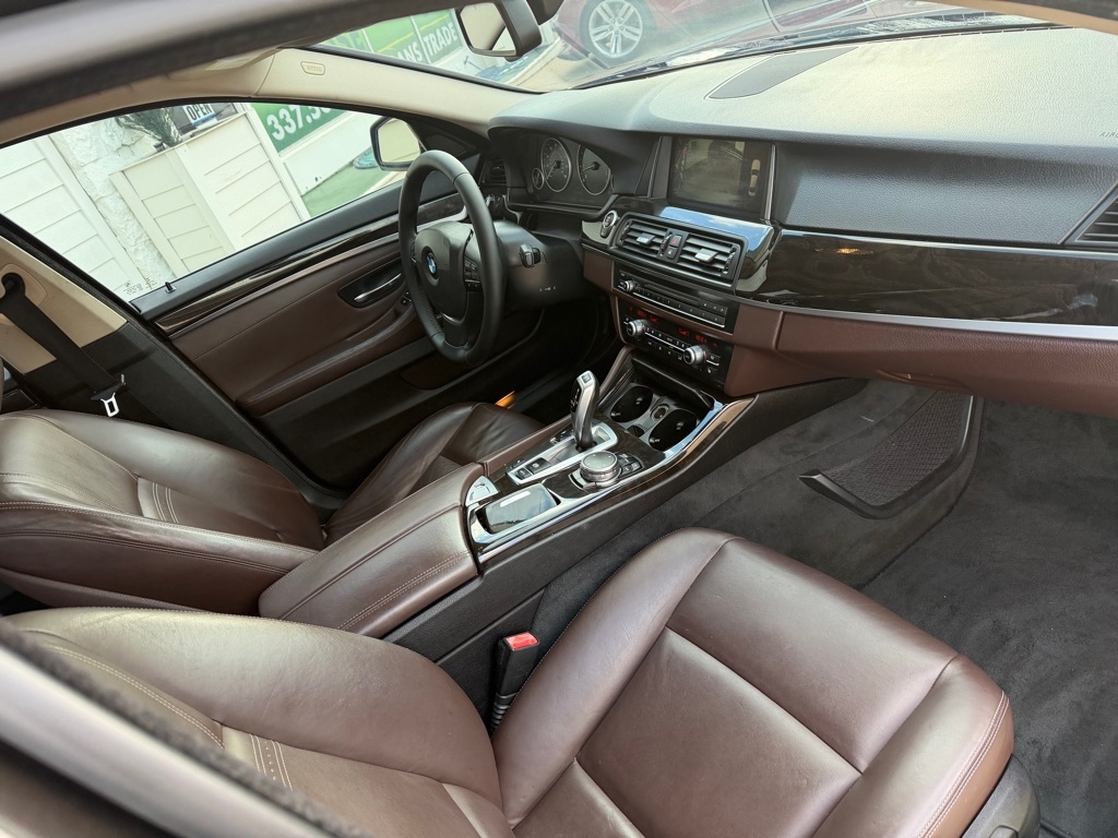 BMW 5-Series 535i 2015