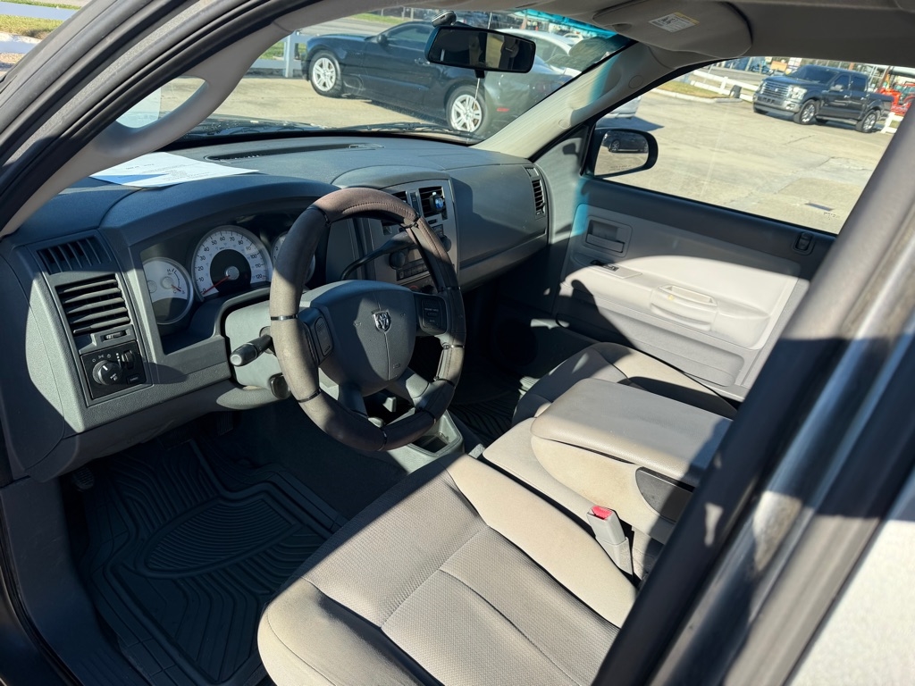 Dodge Dakota SLT Club Cab 2WD 2006