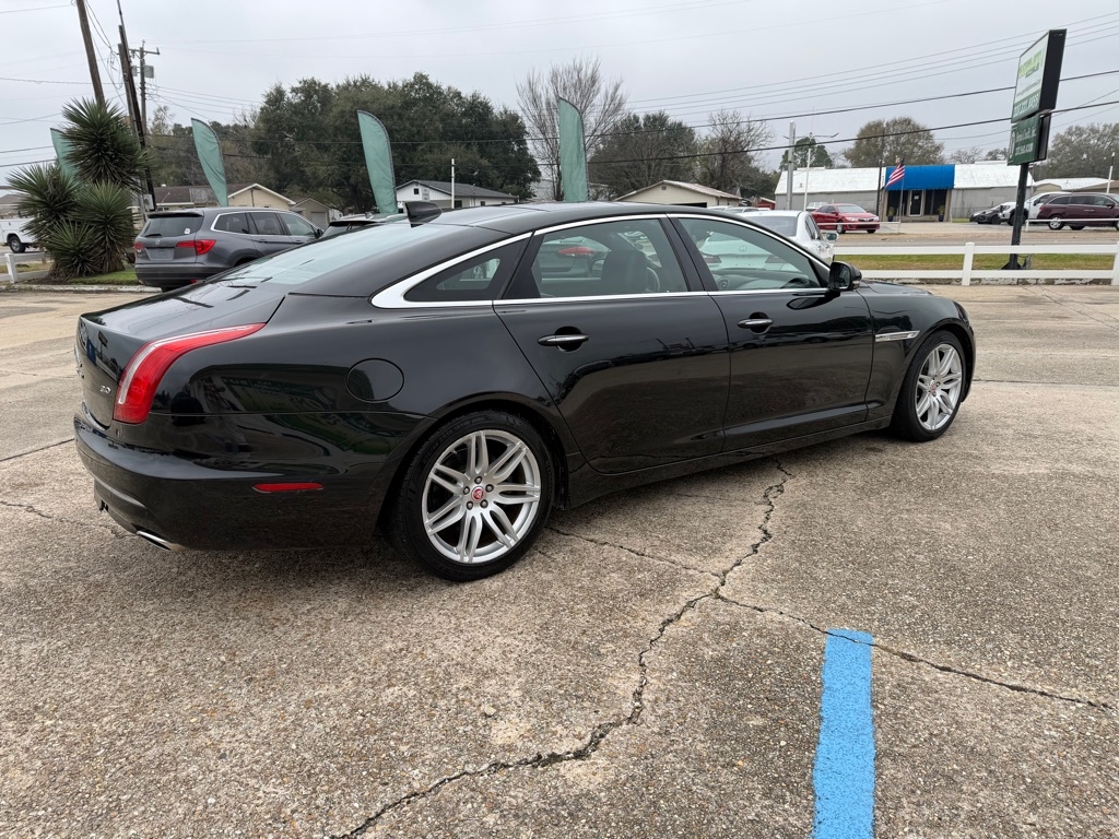 Jaguar XJ-Series XJL Portfolio 2017